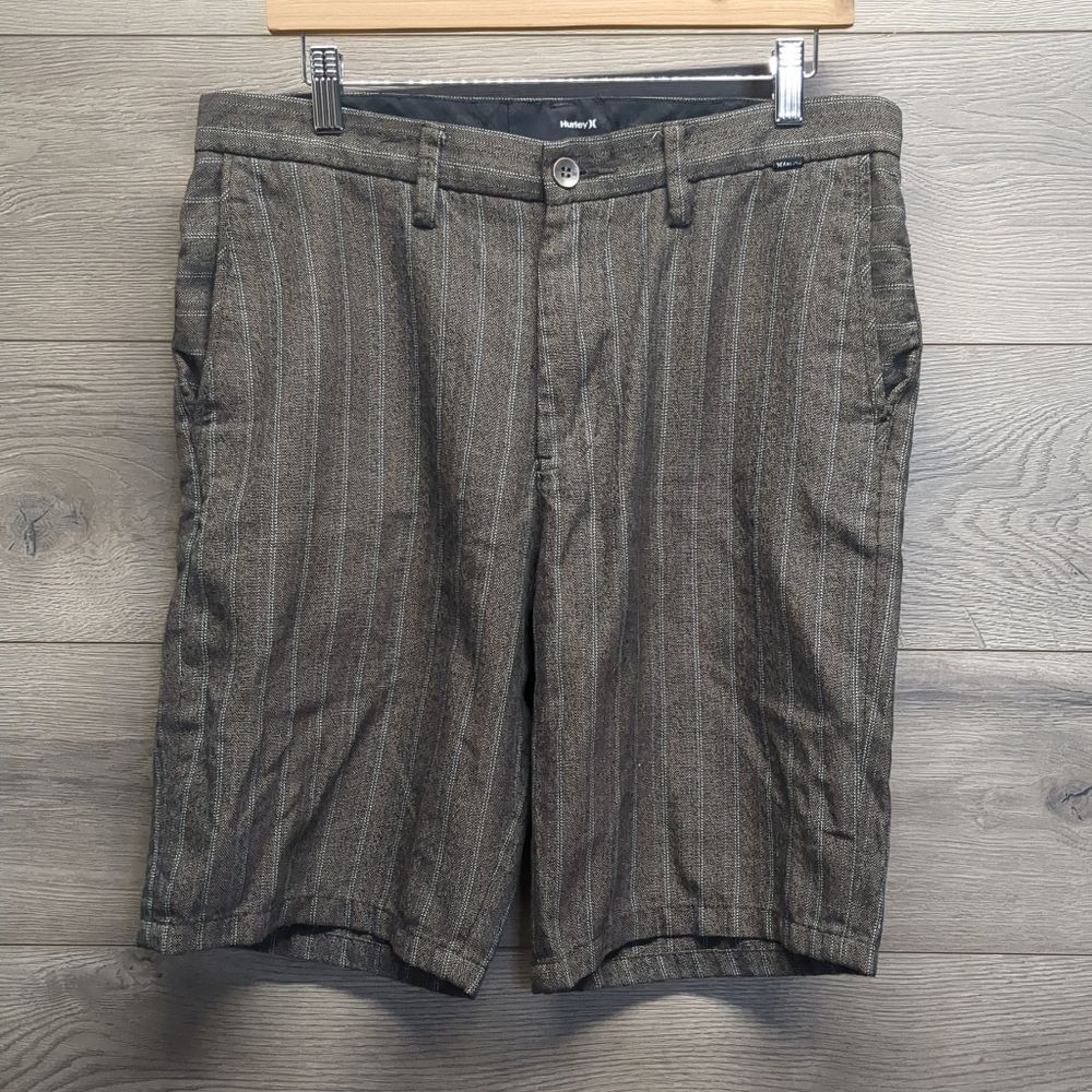 Hurley Pinstripe Casual Summer Shorts Brown Size 31